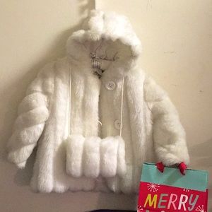 ☃️ EUC Faux Fur Coat By Casual Time Size 24 months